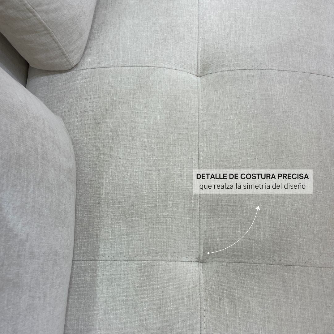 Detalle de costura de sala en L personalizable con espuma de alta tecnología y tapizado suave, fabricada en Colombia.