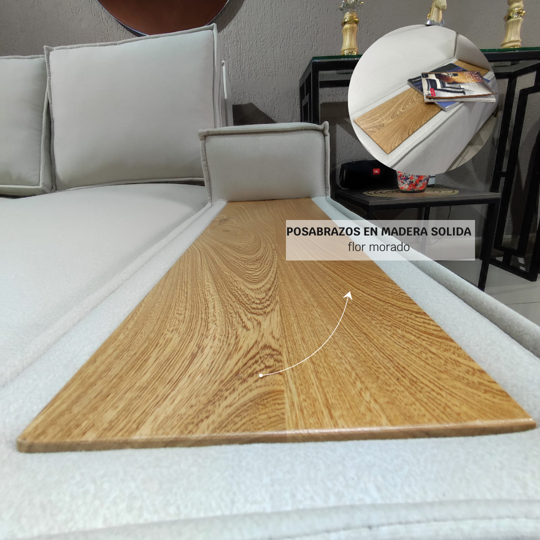 Acercamiento de posabrazos en madera sólida de la Sala cama Alemán.
