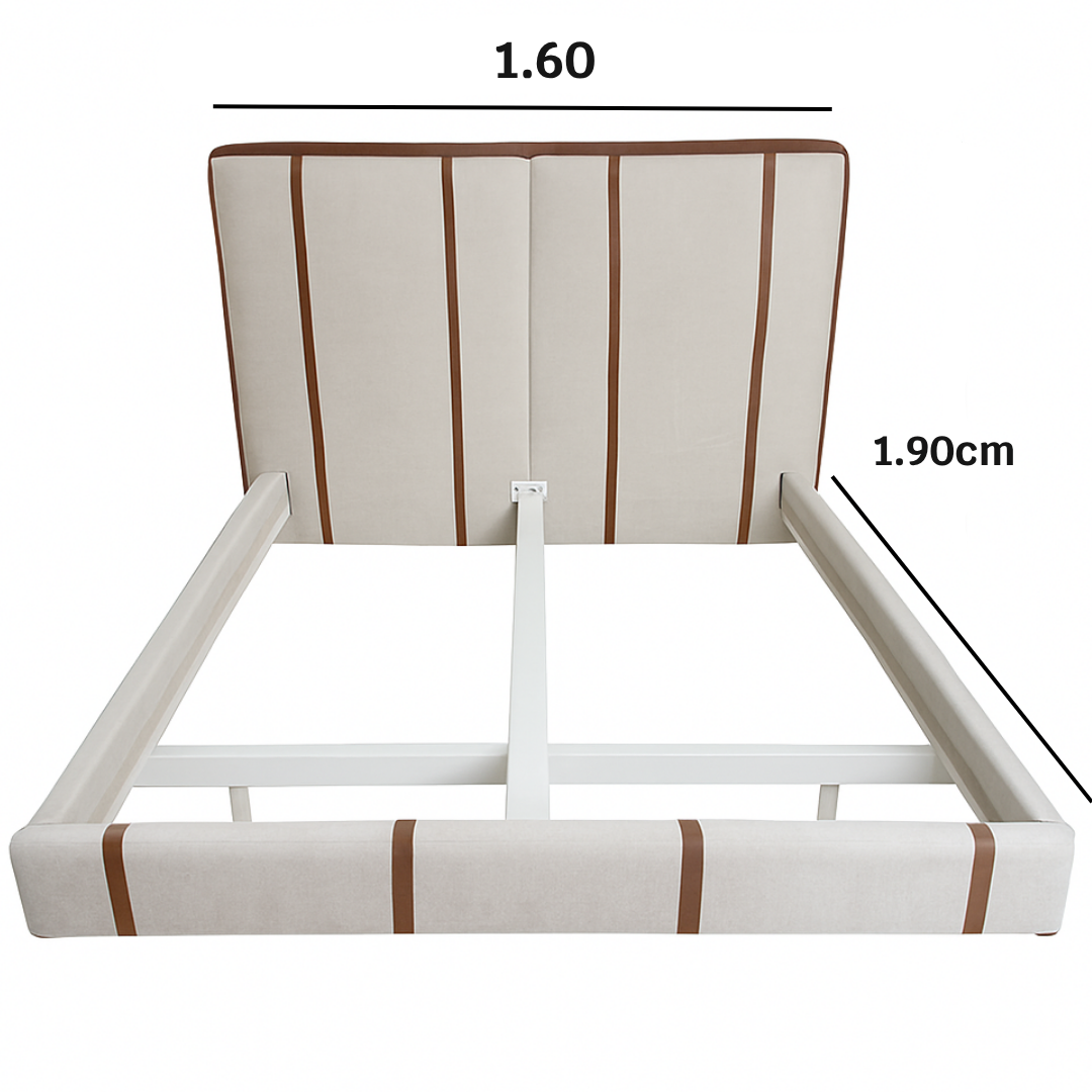 Medidas cama moderna tapizada en bouclé con correas de cuero auténtico – Progetto Interiores