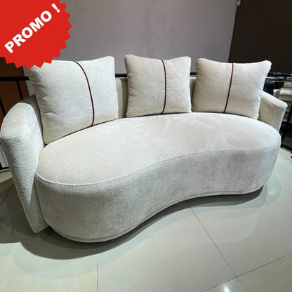 Promocion sofá curvo berlin fabricado en madera maciza, espumas certificadas y tapizado en telas premium - Progetto interiores la fabrica de muebles # 1 en colombia